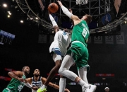 亚博体育-钱塘战狼队对阵漓江朱雀队，乒乓球热身赛火力全开，门将神扑救主——边路成突破口(2024年门球高手最新团体比赛视频全部)